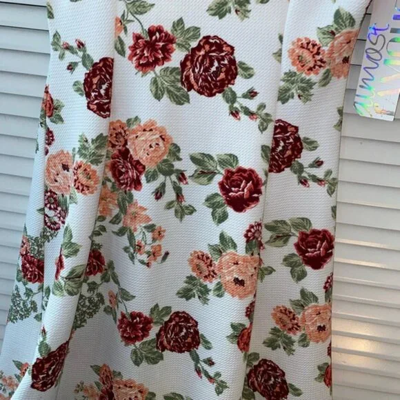 Almost Famous Floral Dress - Picture 3 of 6